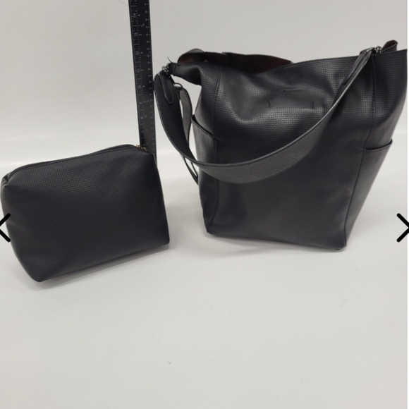 Anthropologie Vegan Leather Bucket Tote bag w/ Mini Pouch In Black Lightweight - Picture 1 of 3